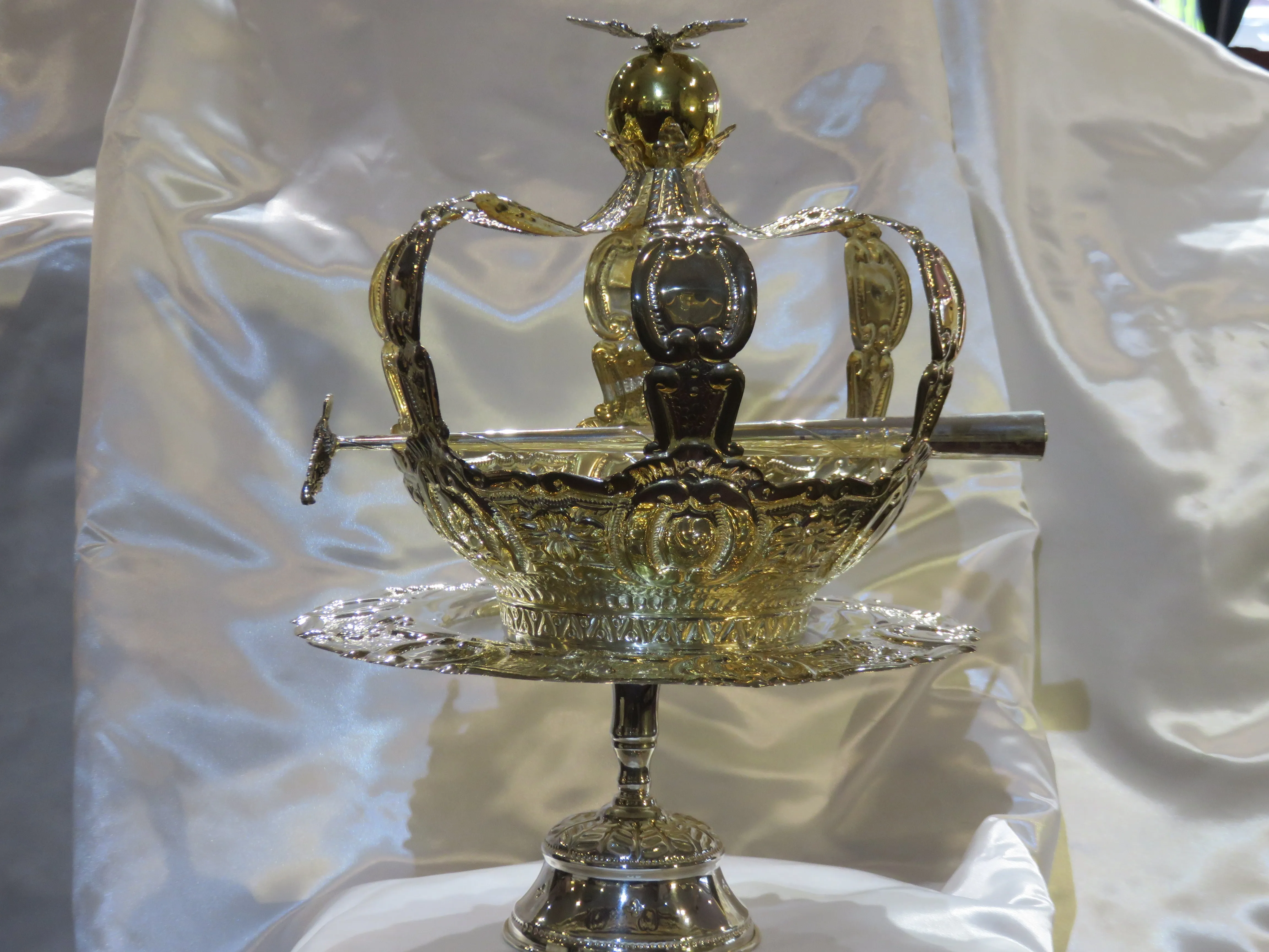 12 - 17.5" Holy Ghost Crown