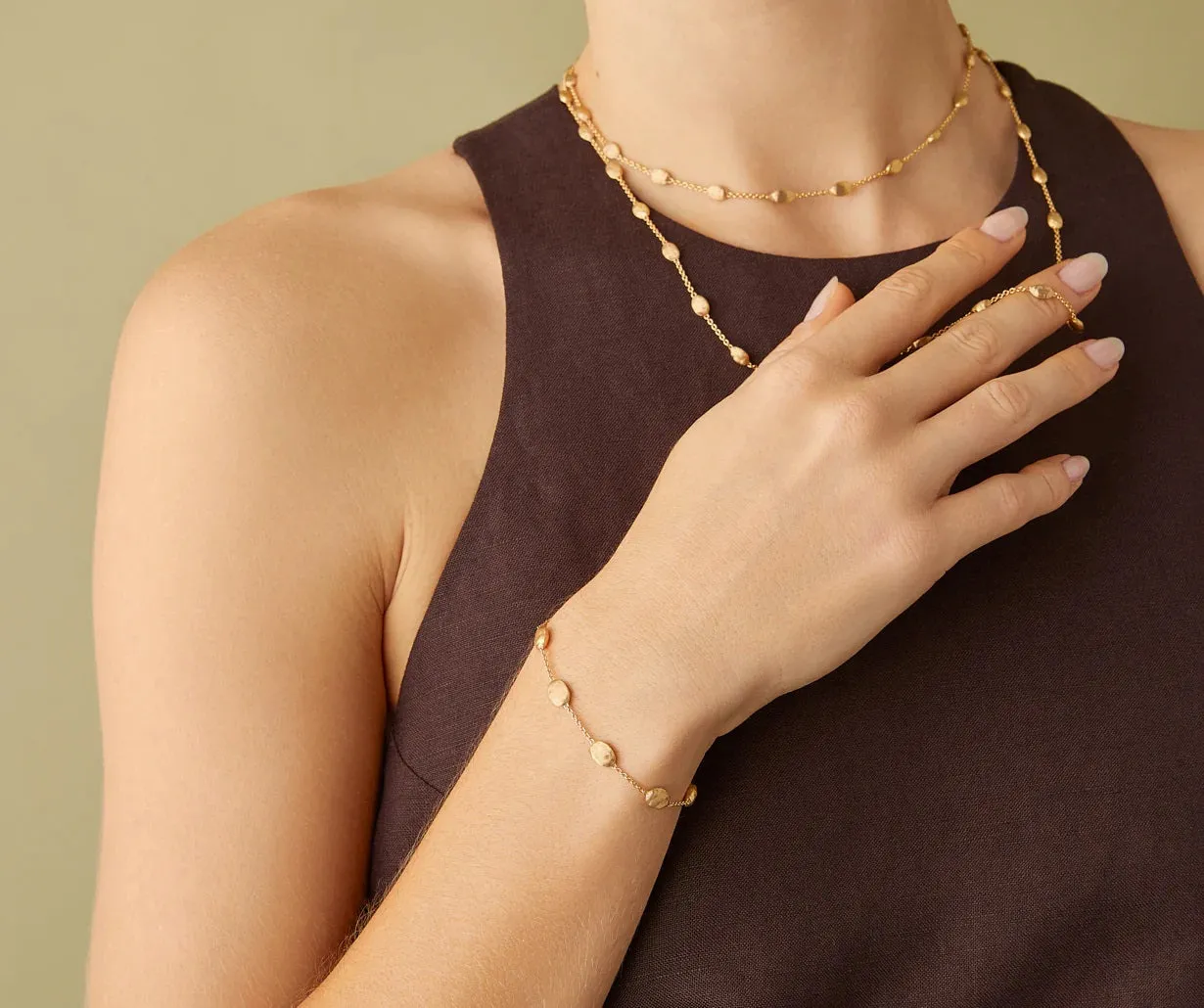 18K YELLOW GOLD MEDIUM BEAN BRACELET FROM THE SIVIGLIA COLLECTION
