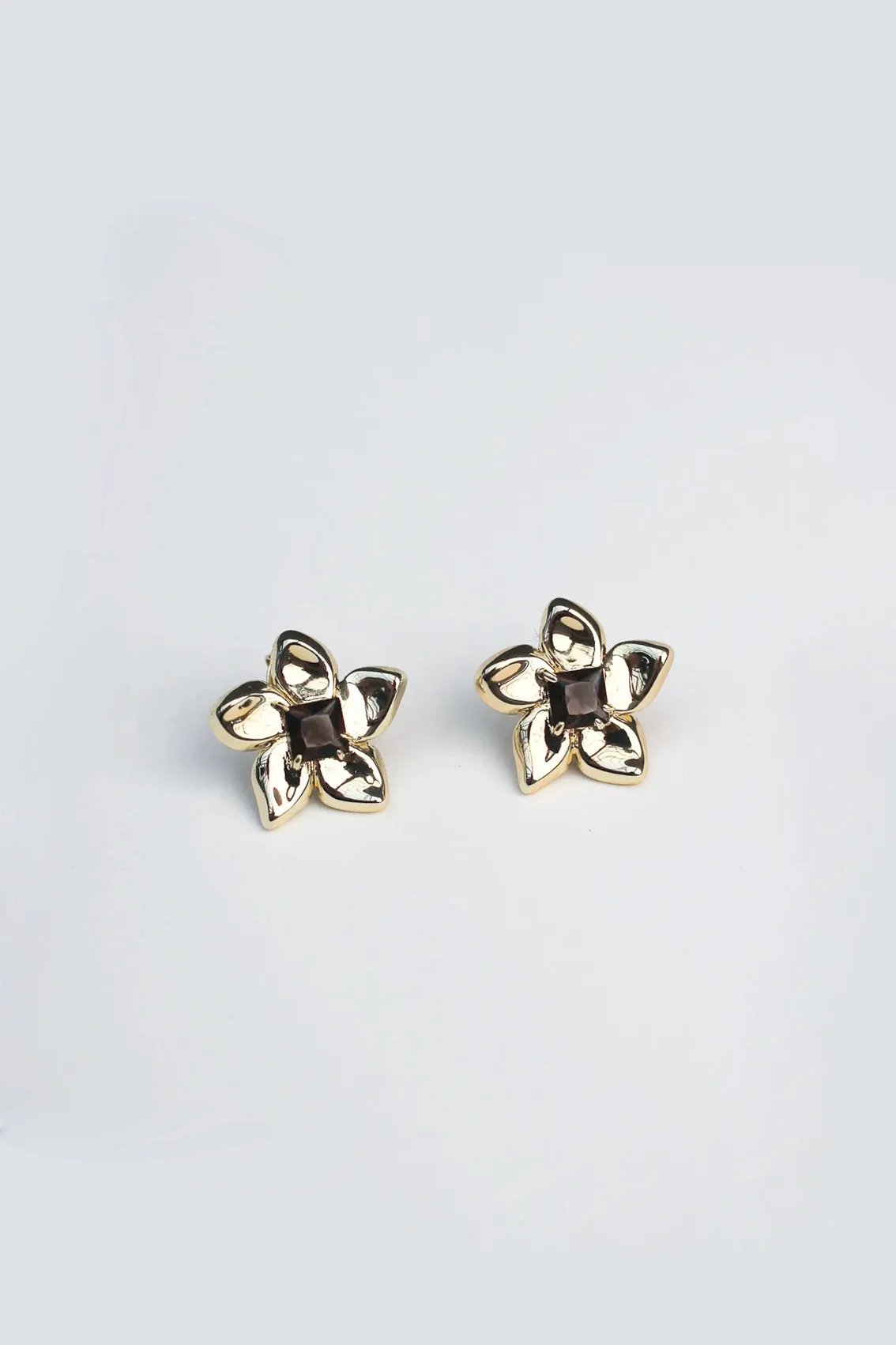FLOWER POWER STUDS (Smokey Quartz)