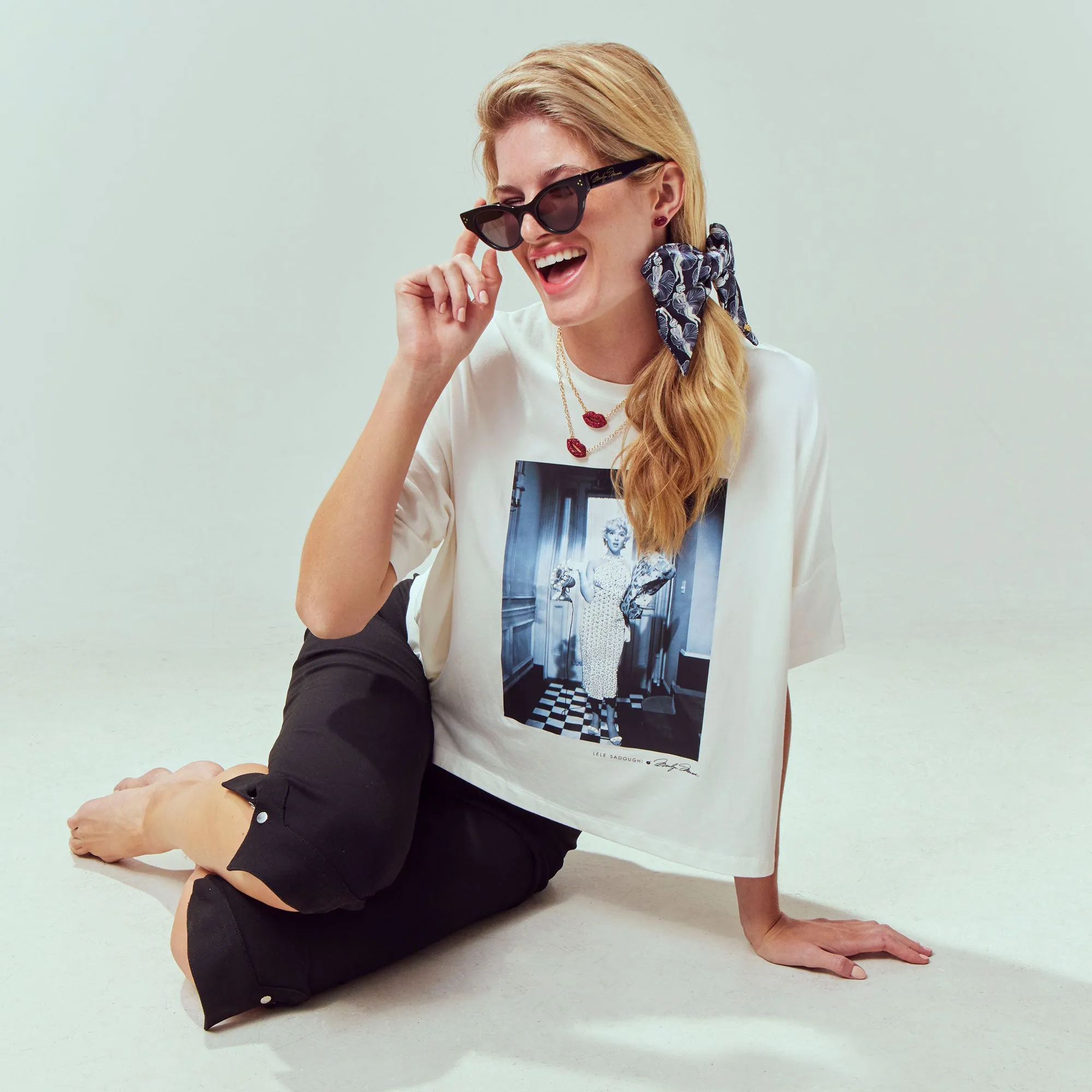 JET LELE SADOUGHI X MARILYN MONROE PRINTED BOW