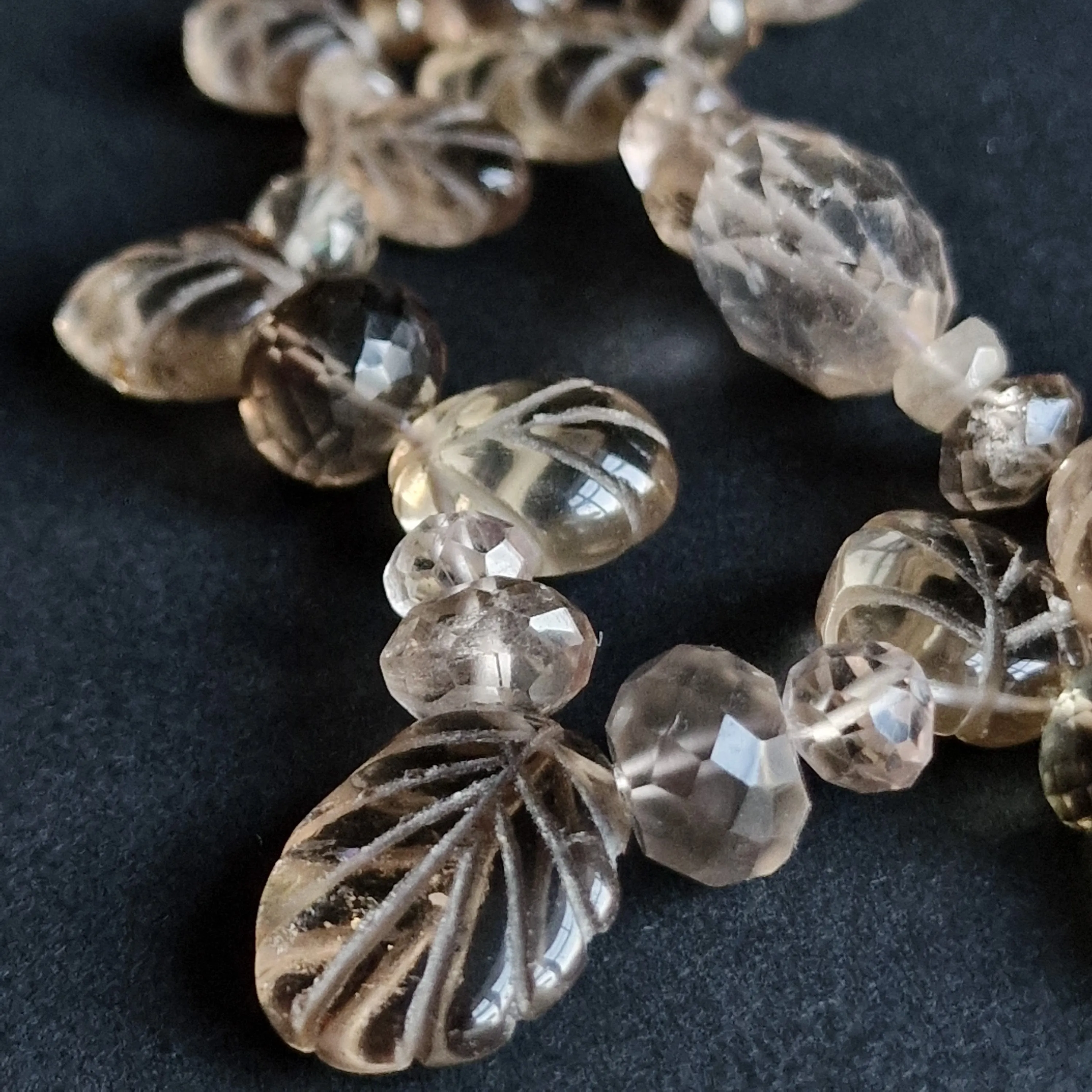 Lovely Smoky Natural Quartz Leafy Design Necklace