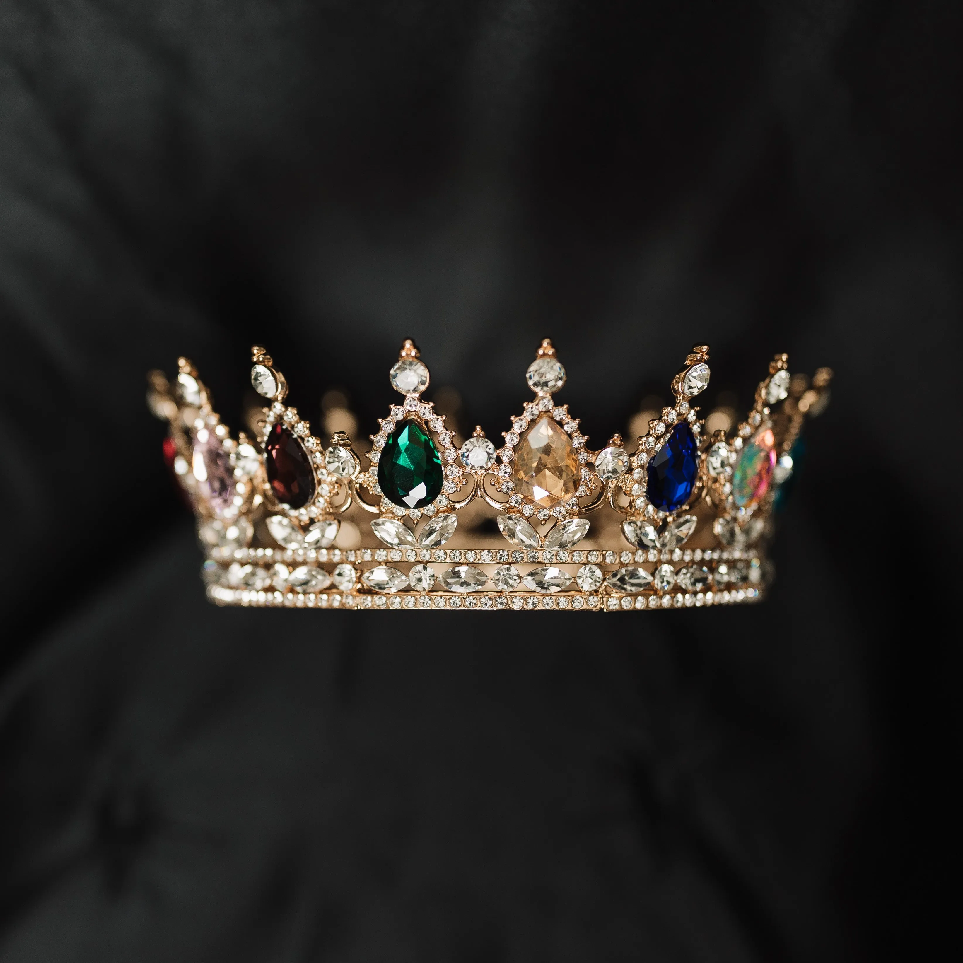 Saya's Crown