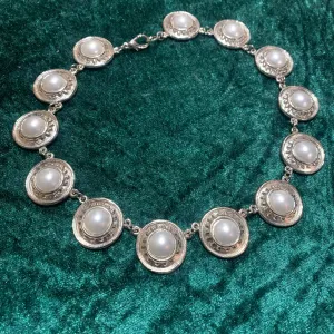Silver glass pearl disc vintage necklace