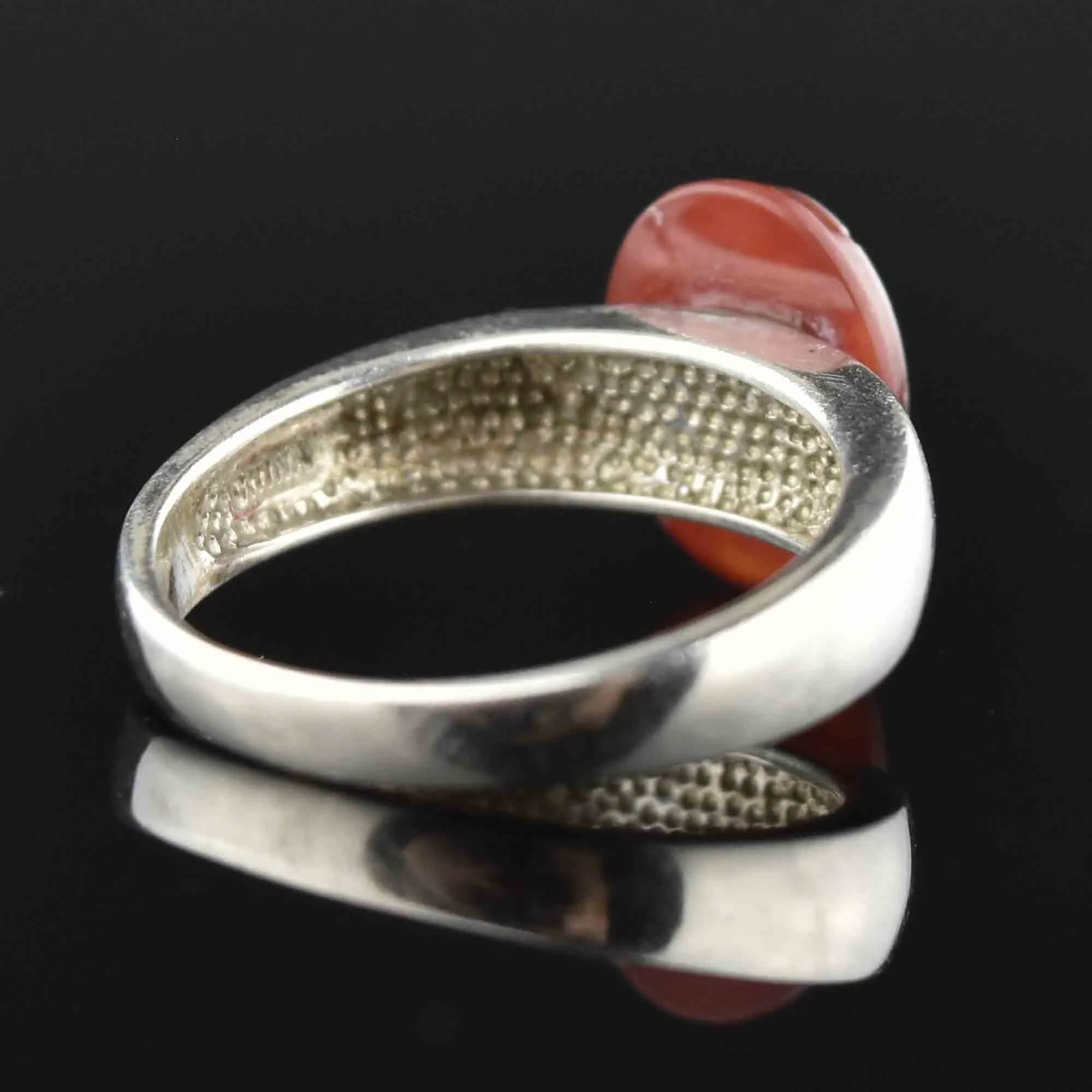 Vintage Silver Concave Carnelian Banded Agate Ring
