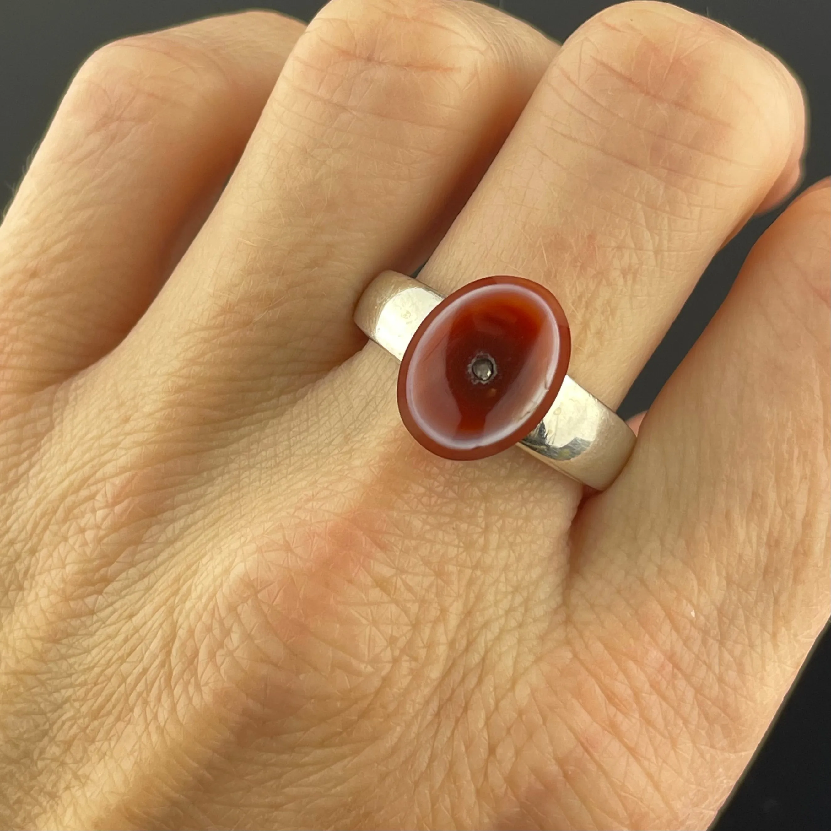 Vintage Silver Concave Carnelian Banded Agate Ring