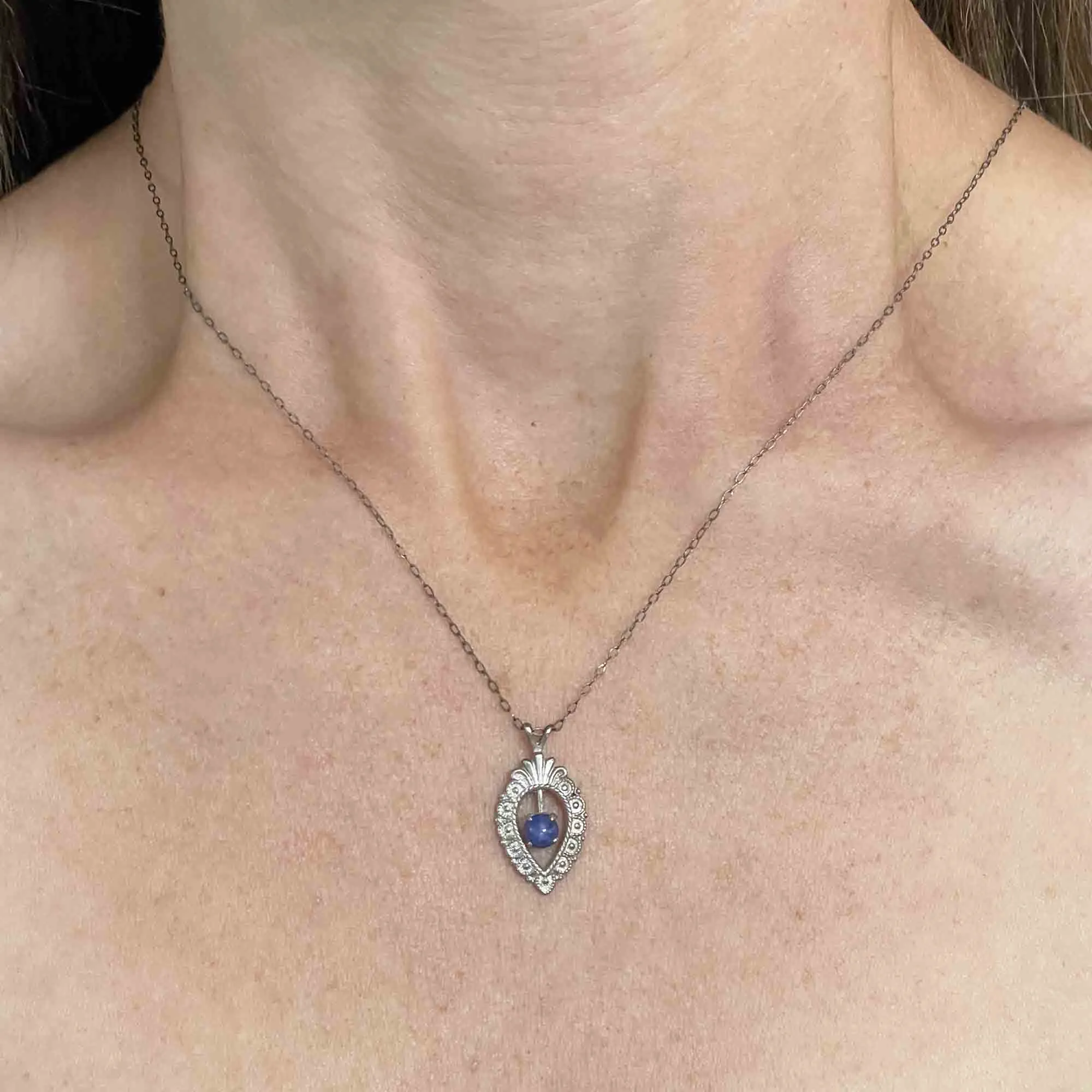 Vintage Sterling Silver Lindy Star Sapphire Necklace